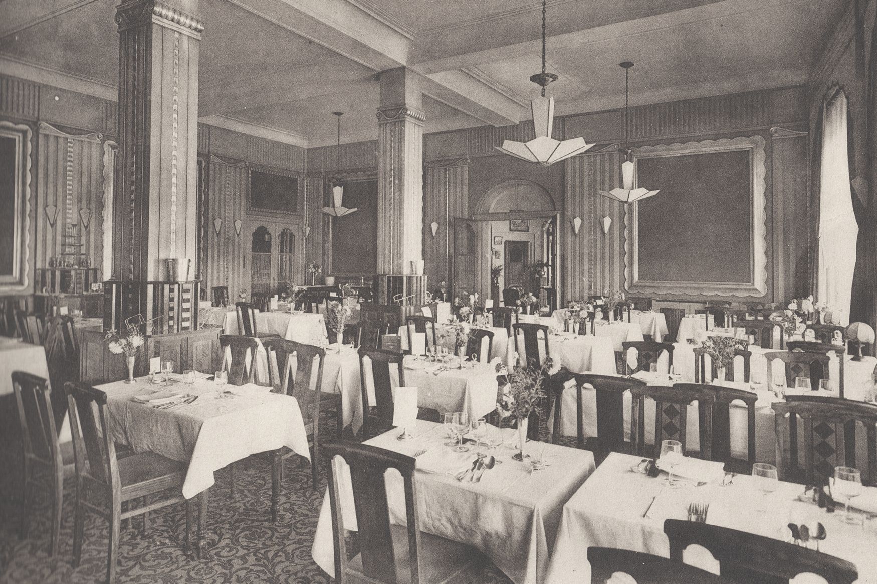 De eetkamer